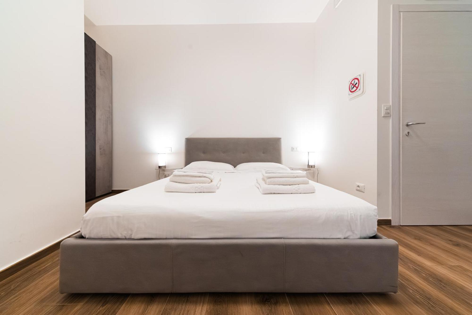 New - Venturini Suites In Bologna Centre Kültér fotó