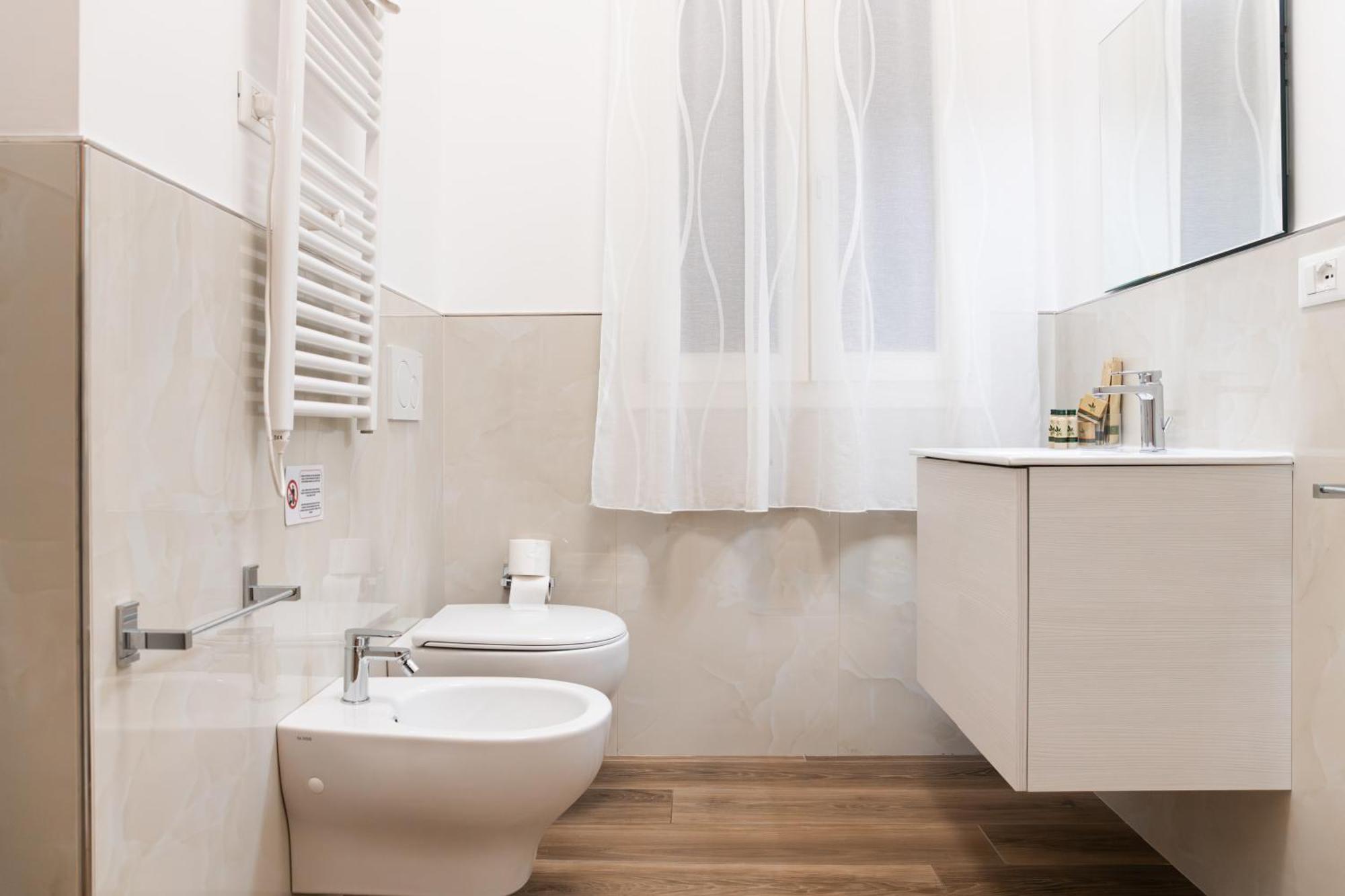 New - Venturini Suites In Bologna Centre Kültér fotó