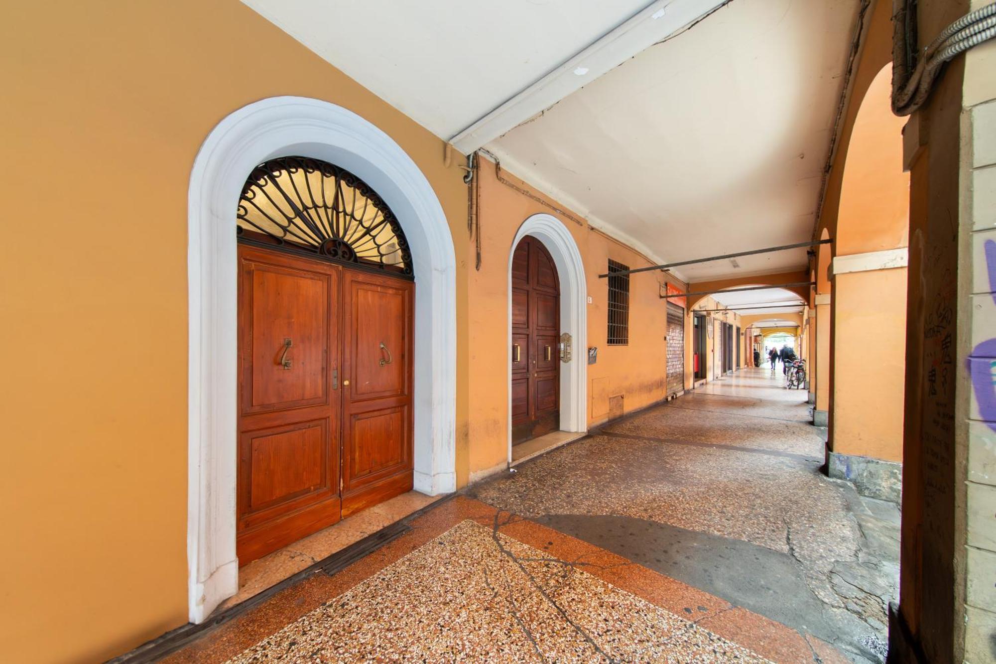 New - Venturini Suites In Bologna Centre Kültér fotó
